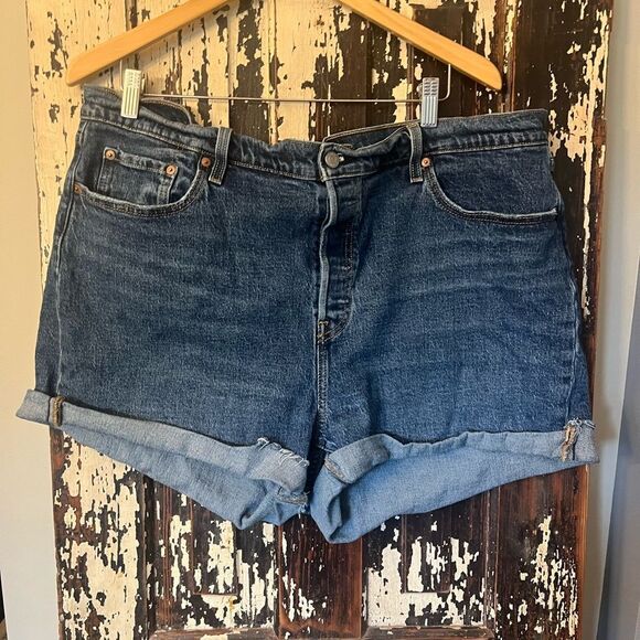 Levi’s 501 cuff Blue Women's Shorts. Women’s size 20. - Picture 1 of 7